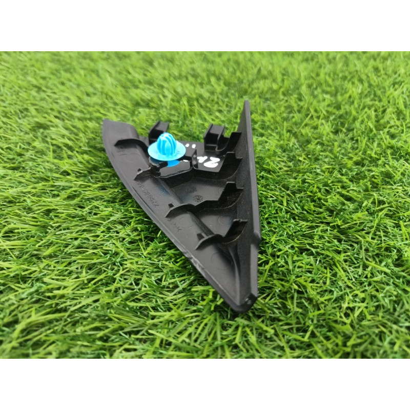 Накладка зеркала в салоне (салон) Mitsubishi Outlander GM4W 2022 2.50 7221D286XA