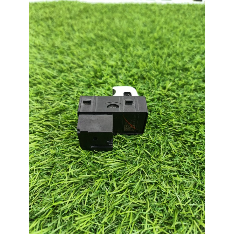 Кнопка стеклоподъемника (электрика / кнопки) Mitsubishi Outlander GM4W 2022 2.50 8608a477