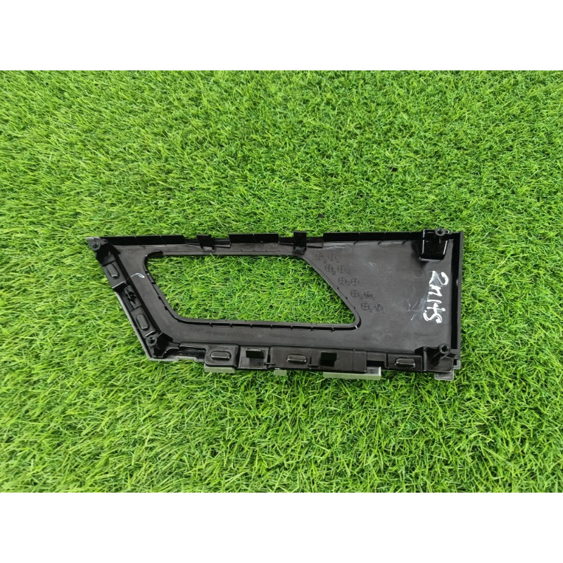 Декоративна накладка карти дверей (салон) Mitsubishi Outlander GM4W 2022 2.50