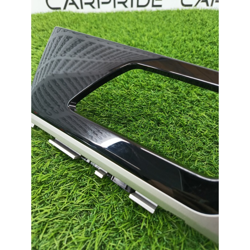 Декоративна накладка карти дверей (салон) Mitsubishi Outlander GM4W 2022 2.50