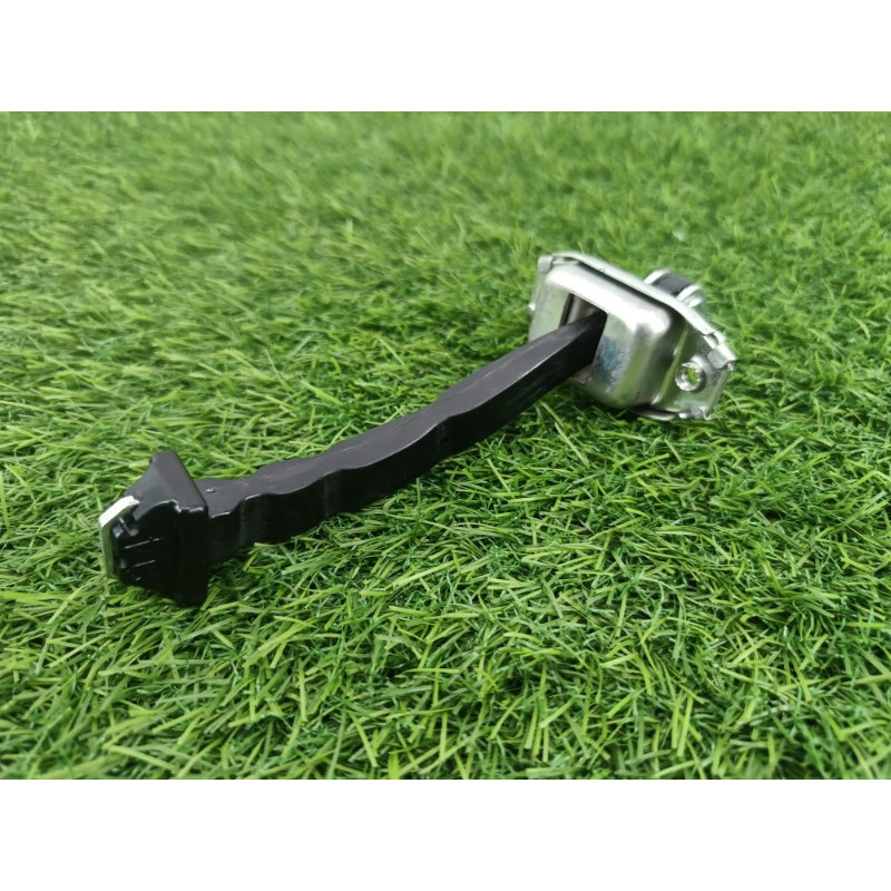 Ограничитель двери (кузов и элементы) Mitsubishi Outlander GM4W 2022 2.50 5732A173