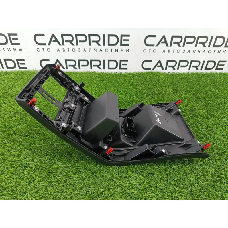 Накладка центральной консоли (салон) Mitsubishi Outlander GM4W 2022 2.50 8011C446XA