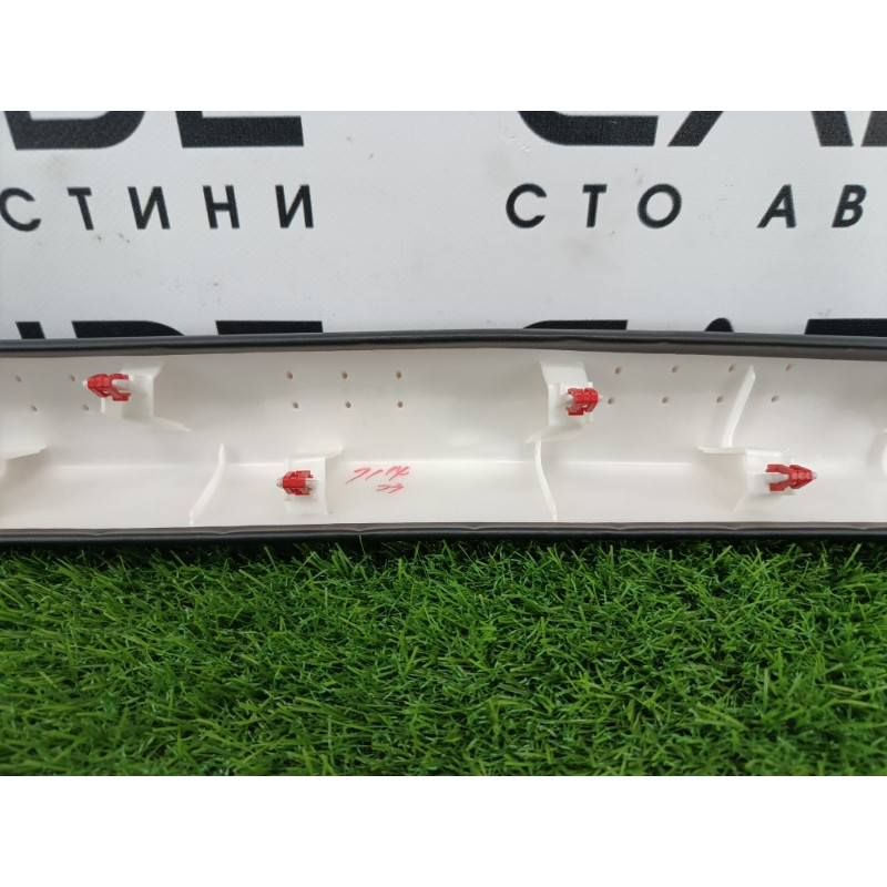 Декоративная накладка торпедо (салон) Mitsubishi Outlander GM4W 2022 2.50 8000B176XA