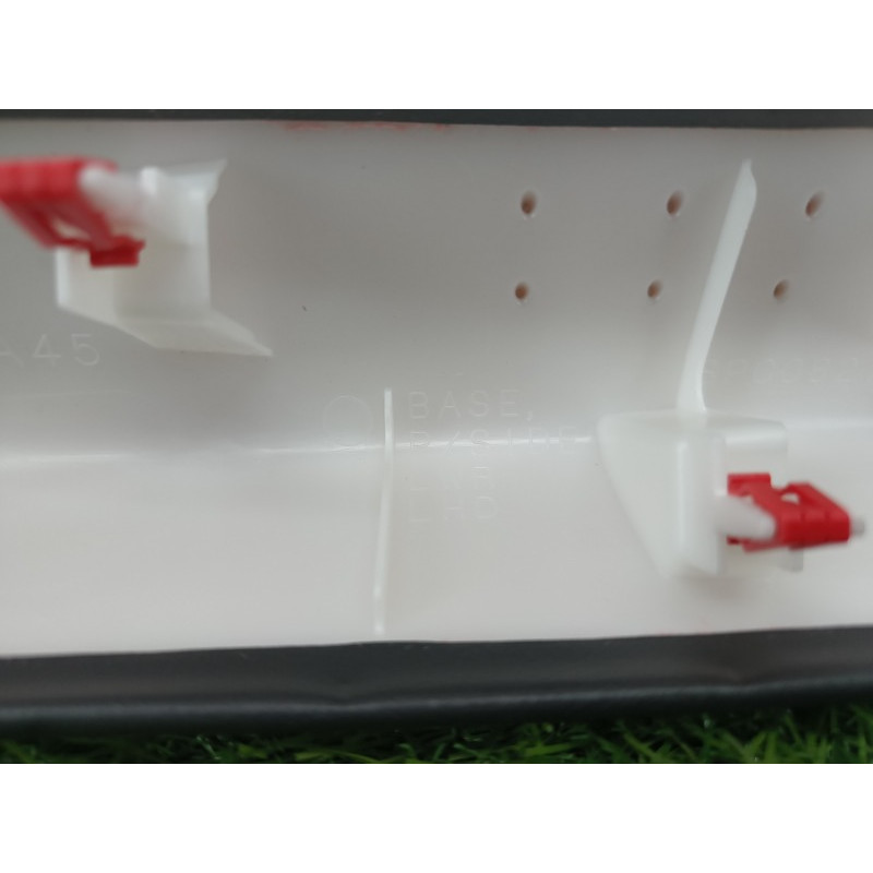 Декоративная накладка торпедо (салон) Mitsubishi Outlander GM4W 2022 2.50 8000B176XA