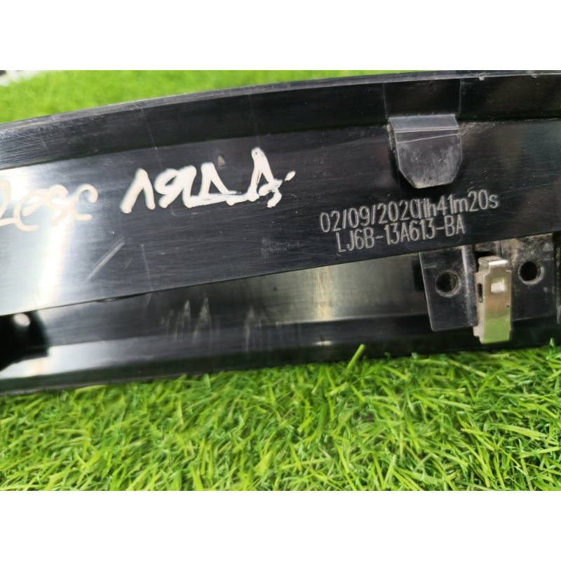 Повторитель стоп сигнала (оптика) Ford ESCAPE MK4 2020 1.5 LJ6Z13A613A