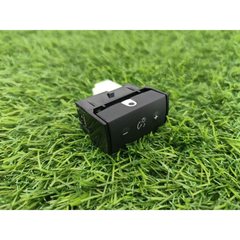 Кнопка освещения панели приборов (электрика / кнопки) Mitsubishi Outlander GM4W 2022 2.50 8610A255