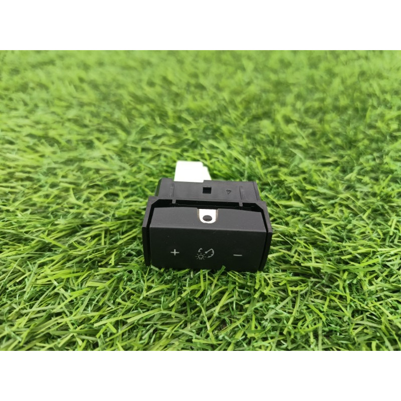 Кнопка освещения панели приборов (электрика / кнопки) Mitsubishi Outlander GM4W 2022 2.50 8610A255