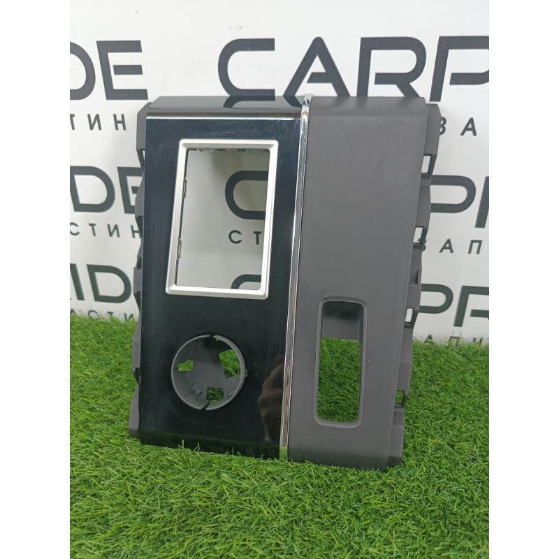 Накладка центральной консоли (салон) Mitsubishi Outlander GM4W 2022 2.50 8011C467XB