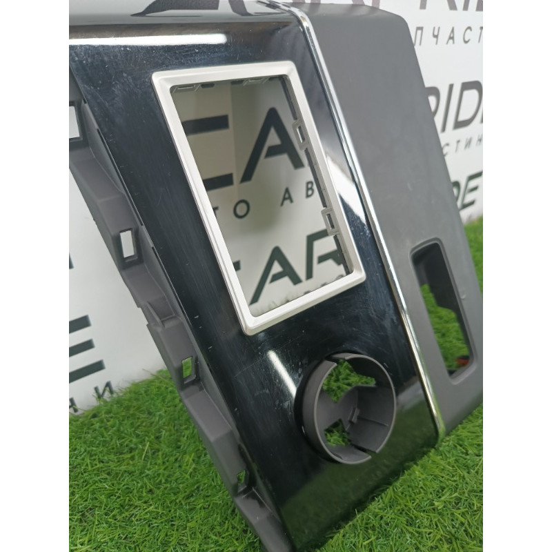 Накладка центральной консоли (салон) Mitsubishi Outlander GM4W 2022 2.50 8011C467XB