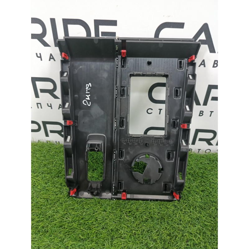 Накладка центральной консоли (салон) Mitsubishi Outlander GM4W 2022 2.50 8011C467XB