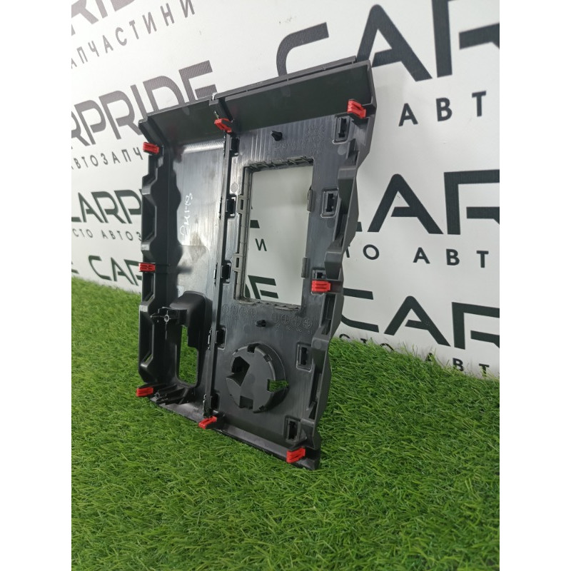 Накладка центральной консоли (салон) Mitsubishi Outlander GM4W 2022 2.50 8011C467XB