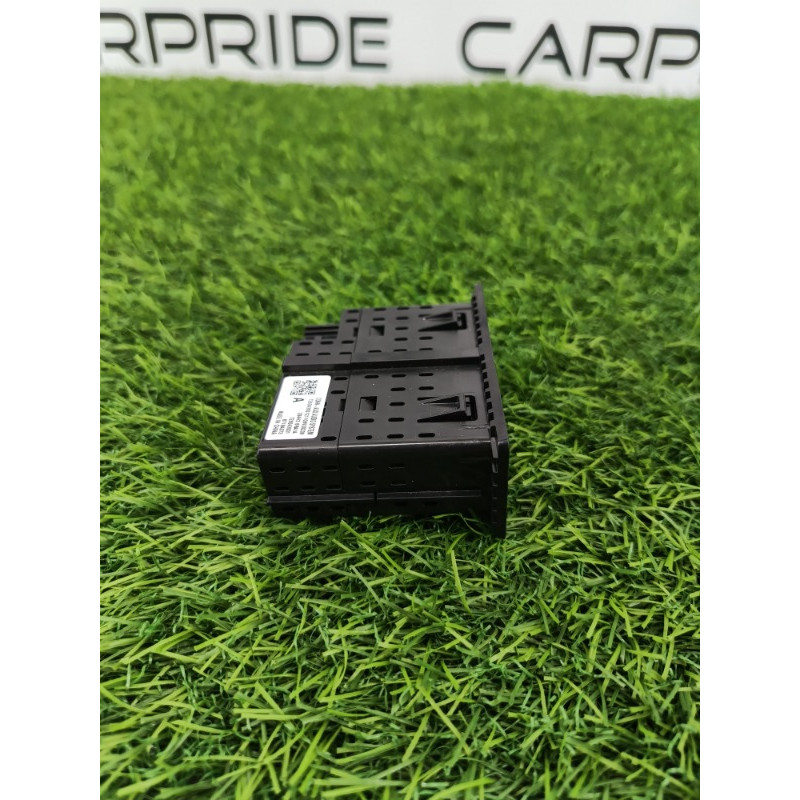 Разьем USB (электрика) Mitsubishi Outlander GM4W 2022 2.50 8718a073