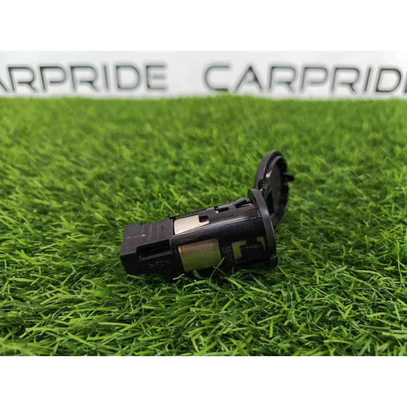 Розетка (электрика) Mitsubishi Outlander GM4W 2022 2.50 8773A046