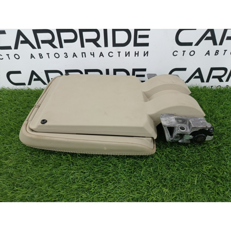 Подлокотник (салон) Audi Q7 4M 2015 3.0 CRE 4M0864207ECE2