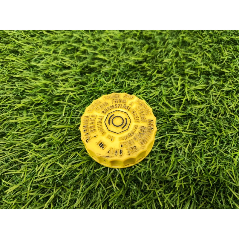 Крышка бачка тормозной жидкости (тормозная система) Volkswagen Passat B5 2003 2.5 AKN 8E0611301E