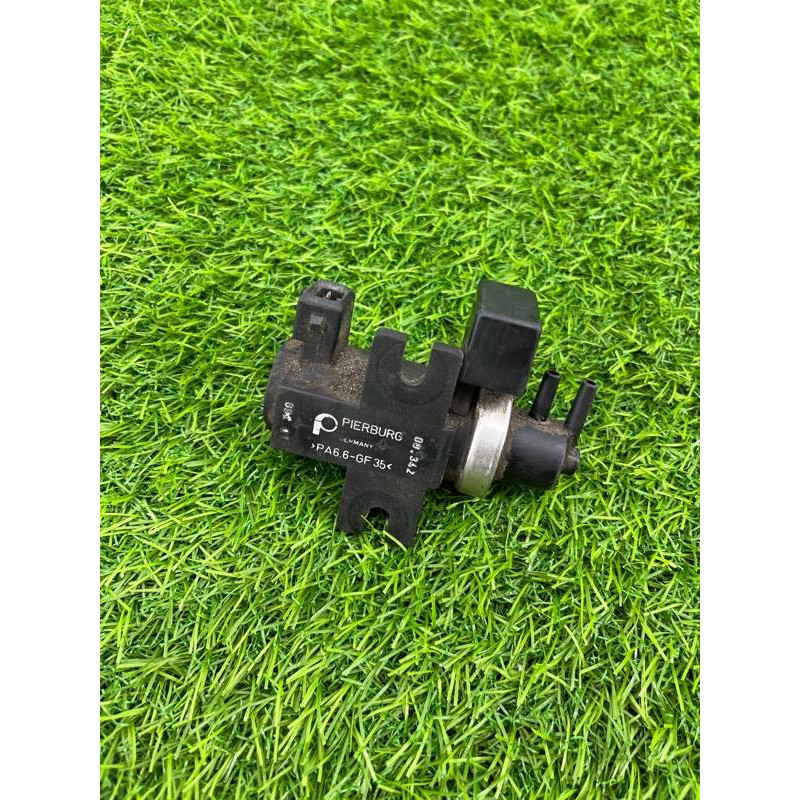 Вакуумный клапан (двигатель и элементы) BMW 3-series E46 2247906