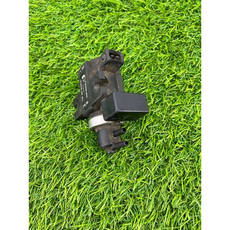 Вакуумный клапан (двигатель и элементы) BMW 3-series E46 2247906