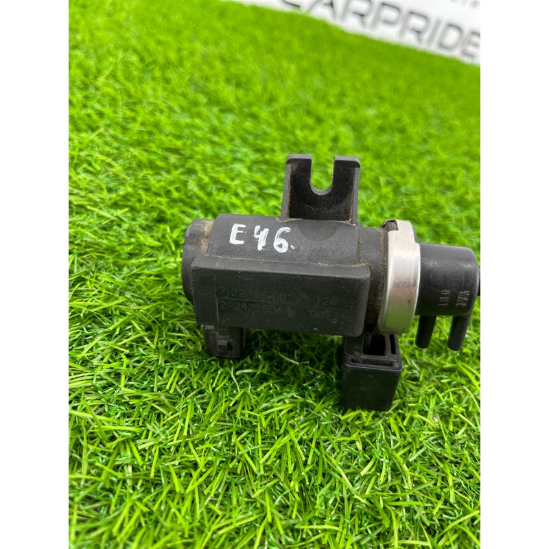 Вакуумный клапан (двигатель и элементы) BMW 3-series E46 2247906