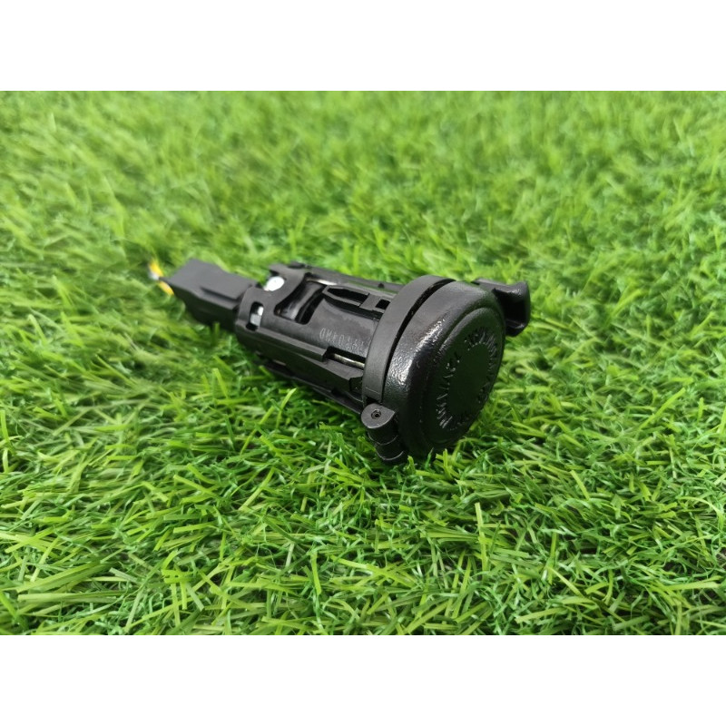 Розетка (электрика) Subaru Forester SK 2020 2.5 86711AL010