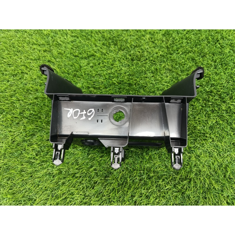 Накладка центральной консоли (салон) Subaru Forester SK 2020 2.5 66273sj000