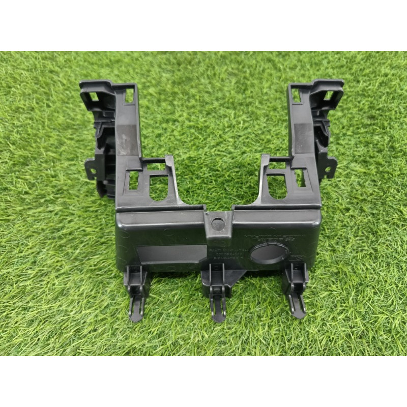 Накладка центральной консоли (салон) Subaru Forester SK 2020 2.5 66273sj000