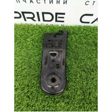 Кронштейн подрамника