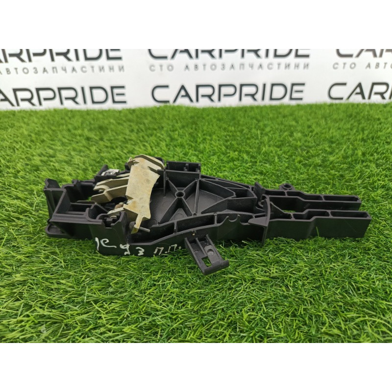 Кронштейн ручки двери (кузов и элементы) BMW 3-series E93 2010 3.0 N52 51227199836