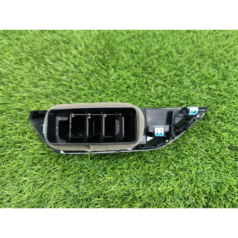 Воздуховод центральный (салон) Subaru Forester SK 2020 2.5 66110sj000