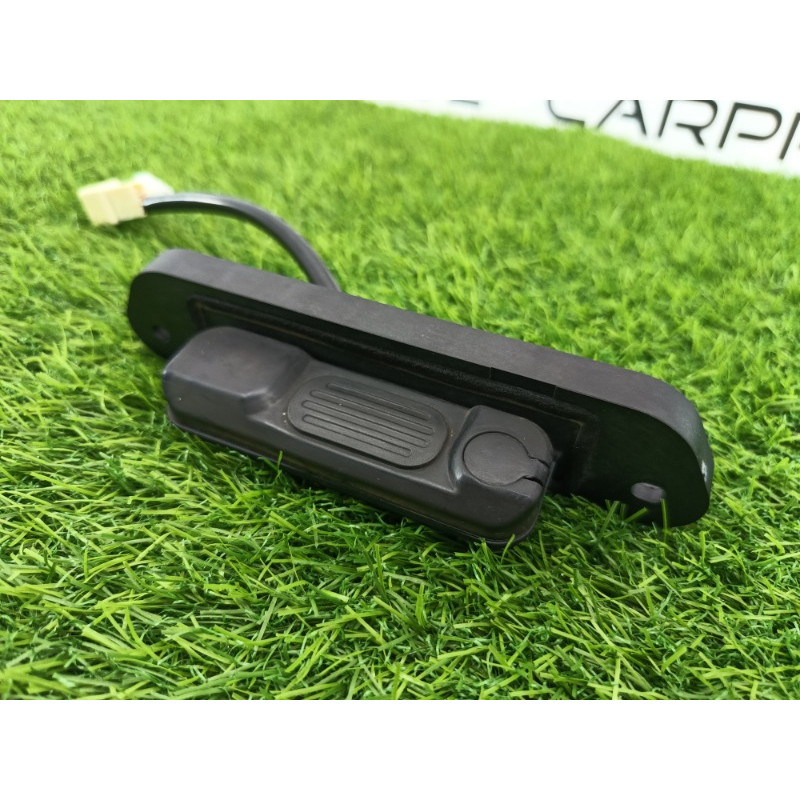 Кнопка открывания крышки багажника (электрика / кнопки) Mitsubishi Outlander GM4W 2022 2.50 5810A053