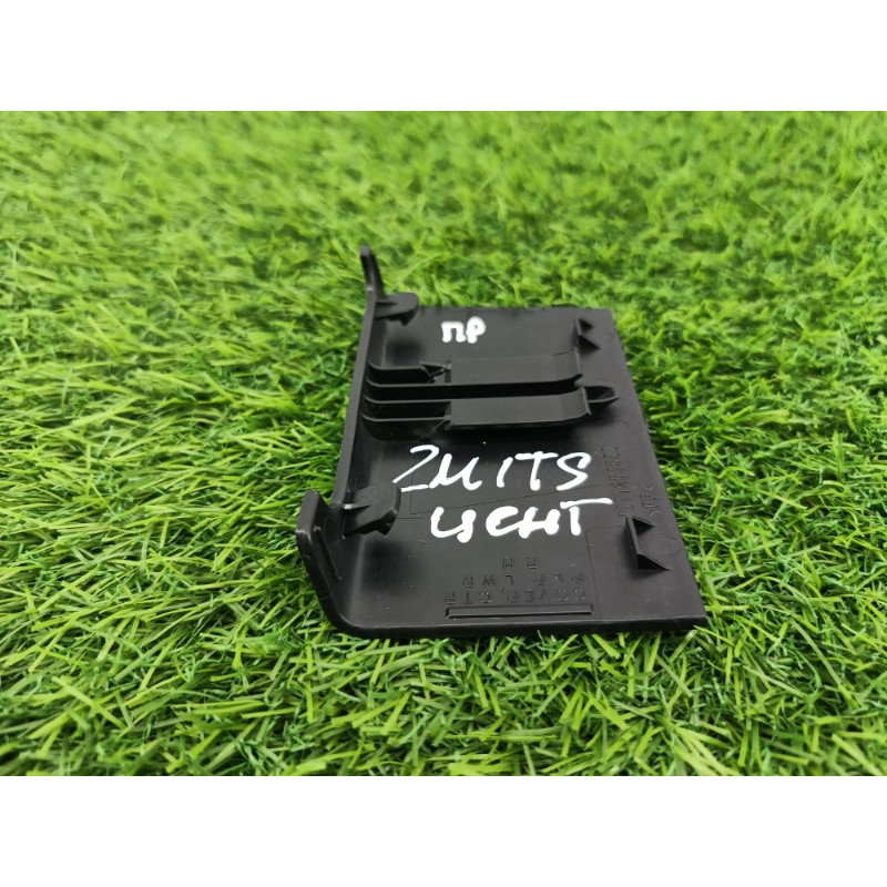 Заглушка центральной стойки (салон) Mitsubishi Outlander GM4W 2022 2.50 7211a538xa