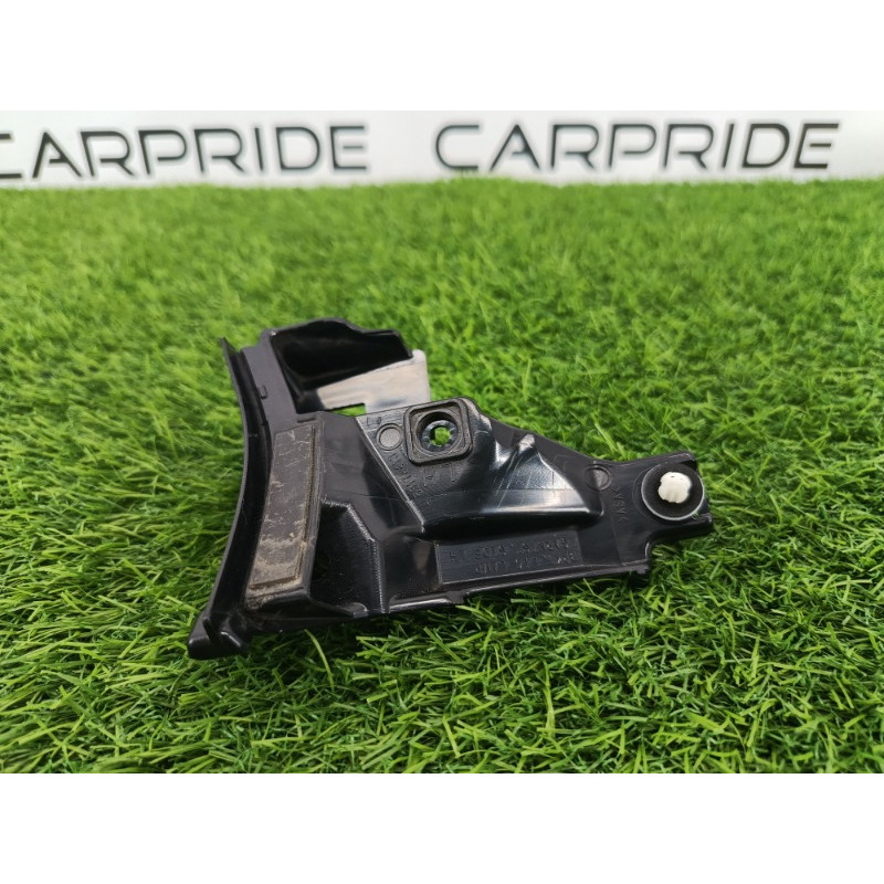 Накладка фонаря заднего (кузов и элементы) Mitsubishi Outlander GM4W 2022 2.50 5817a405