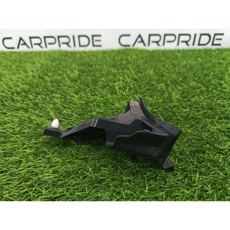 Накладка фонаря заднего (кузов и элементы) Mitsubishi Outlander GM4W 2022 2.50 5817a405