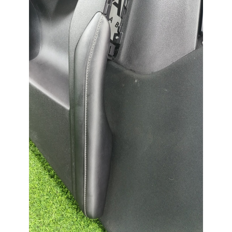 Дверная карта (салон) Mitsubishi Outlander GM4W 2022 2.50 7222C136XA