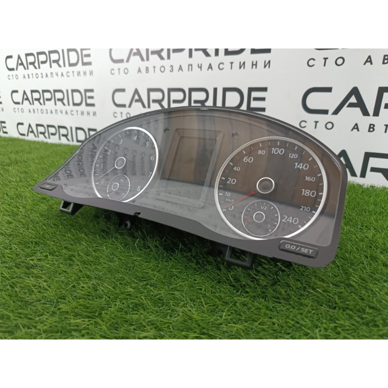 Панель приборов (салон) Volkswagen Tiguan 5N 2011 1.4 CAVA 5N0920871A