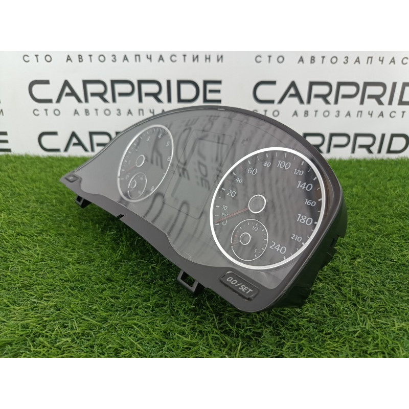 Панель приборов (салон) Volkswagen Tiguan 5N 2011 1.4 CAVA 5N0920871A