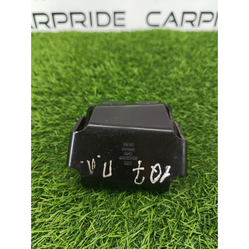 Кронштейн (двигатель и элементы) Audi Q7 4M 2015 3.0 CRE 4m0803691