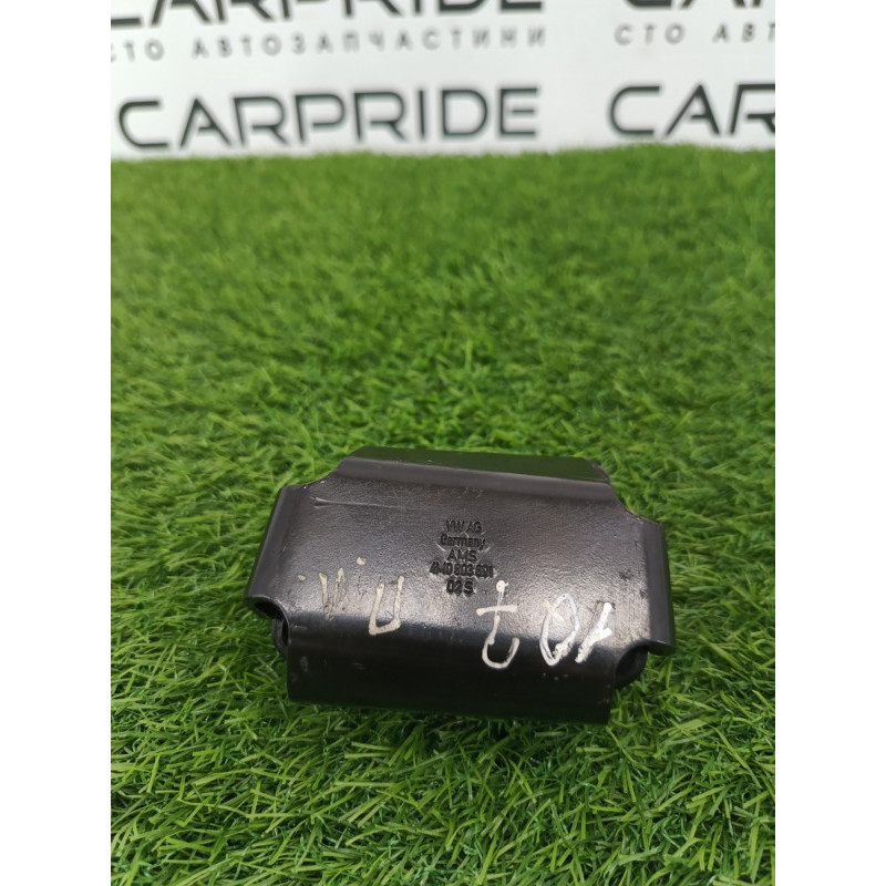 Кронштейн (двигатель и элементы) Audi Q7 4M 2015 3.0 CRE 4m0803691