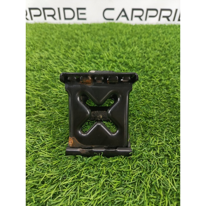 Упор противооткатный (аксессуары) Audi Q7 4M 2015 3.0 CRE 7L0860321A