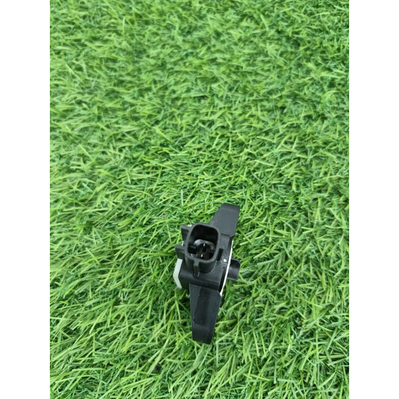 Датчик удара (электрика / датчики) Volkswagen Tiguan 5N 2011 1.4 CAVA 5n0959354