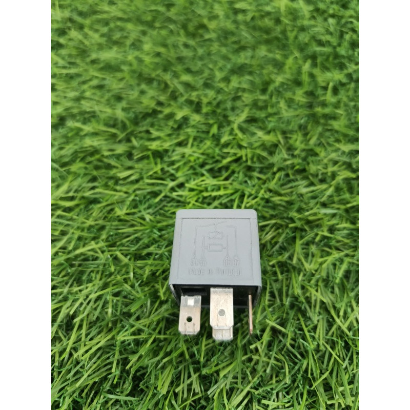 Реле (электрика) Volkswagen Tiguan 5N 2011 1.4 CAVA 141951253b