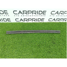 Уплотнитель капота