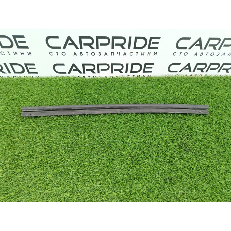 Уплотнитель капота (кузов и элементы) Chevrolet Captiva C140 2011 2.2 D (z22d1)