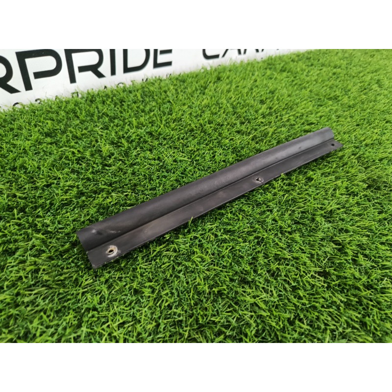 Уплотнитель капота (кузов и элементы) Chevrolet Captiva C140 2011 2.2 D (z22d1) 96983319