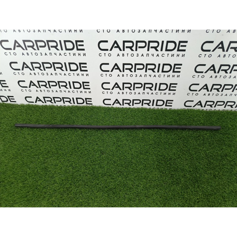 Уплотнитель капота (кузов и элементы) Chevrolet Captiva C140 2011 2.2 D (z22d1)