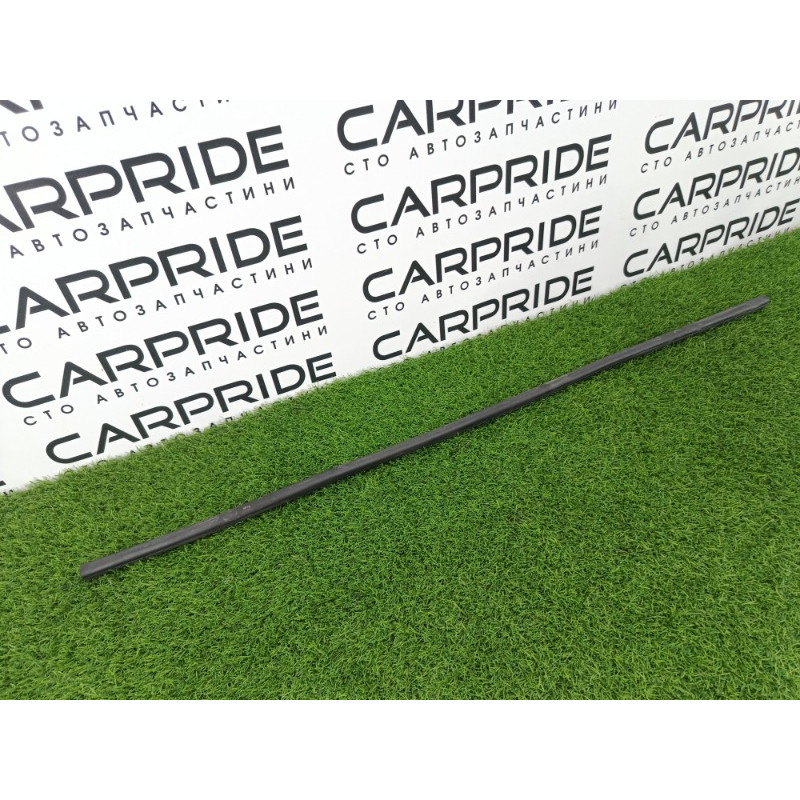 Уплотнитель капота (кузов и элементы) Chevrolet Captiva C140 2011 2.2 D (z22d1)