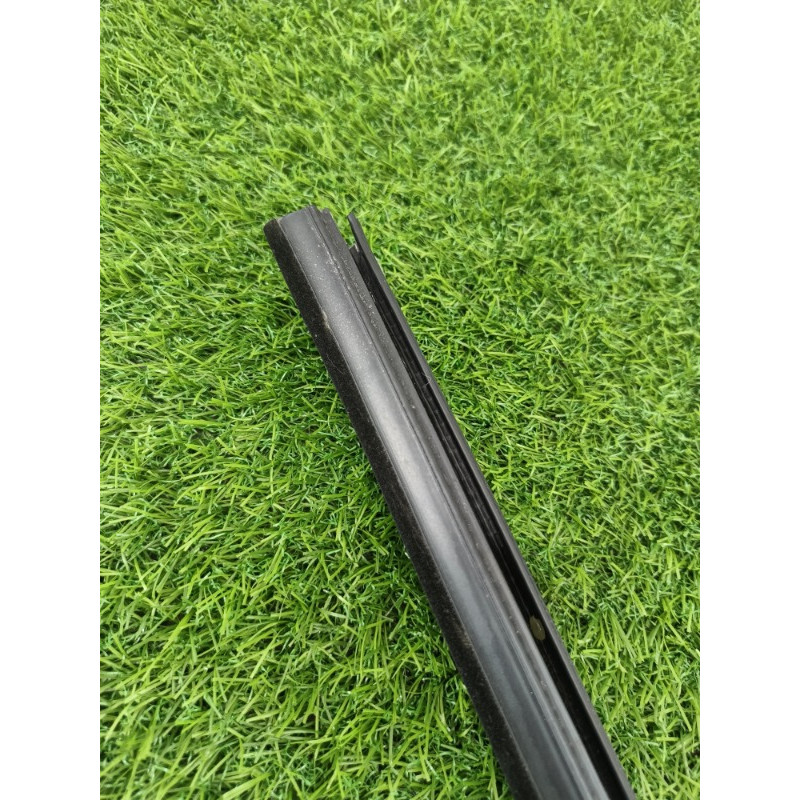 Молдинг стекла внутренний (наружные элементы кузова) Audi Q7 4M 2015 3.0 CRE 4m0839479