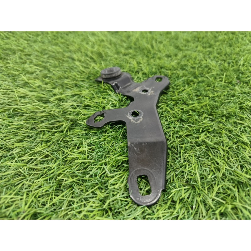 Кронштейн компрессора кондиционера (кронштейны двигателя) Subaru Forester SK 2020 2.5 73687FL001