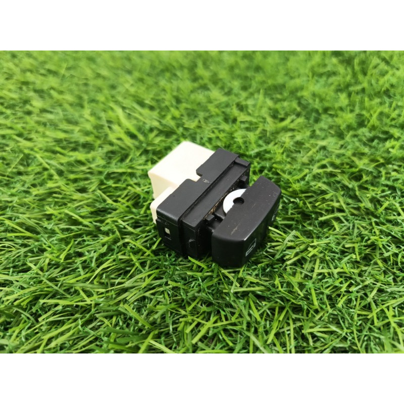 Кнопка блокировки центрального замка (электрика / кнопки) Chevrolet Captiva C140 2011 2.2 D (z22d1)