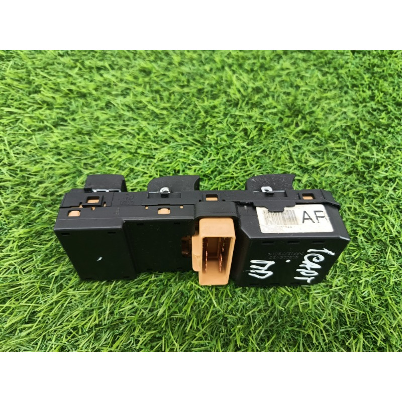 Блок кнопок стеклоподъемников (электрика / кнопки) Chevrolet Captiva C140 2011 2.2 D (z22d1) 20987344