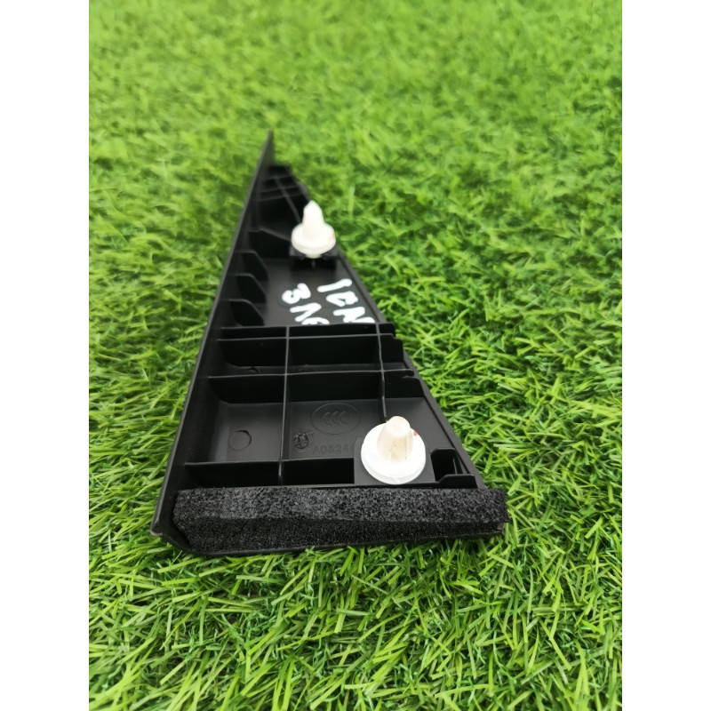 Молдинг двери (уголок) внутренний (кузов и элементы) Chevrolet Captiva C140 2011 2.2 D (z22d1) 96630814